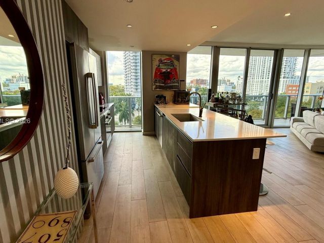 Apartment for sale  Unit #700 - photo 7075025