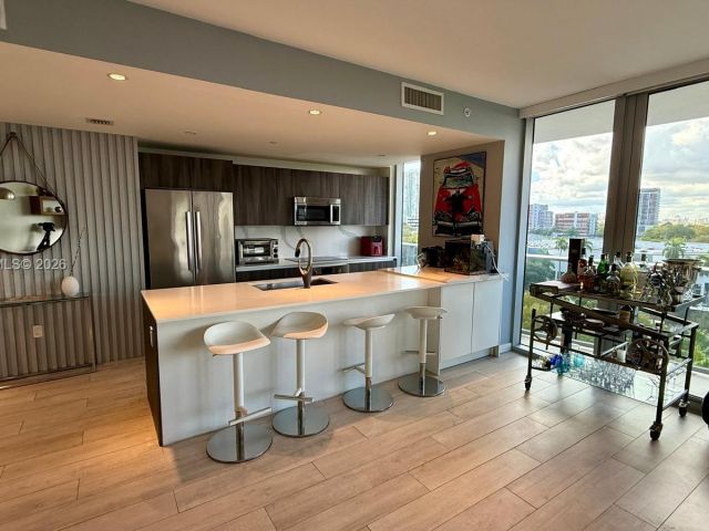 Apartment for sale  Unit #700 - photo 7075031