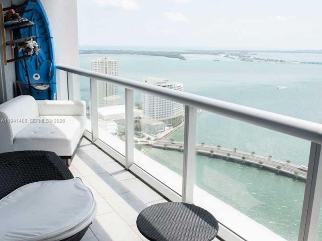 Apartment for sale  Unit #3805 - photo 7090625