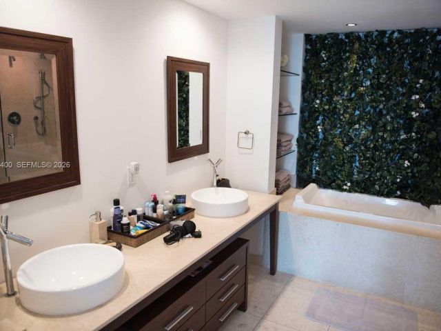 Apartment for sale  Unit #3805 - photo 7090630