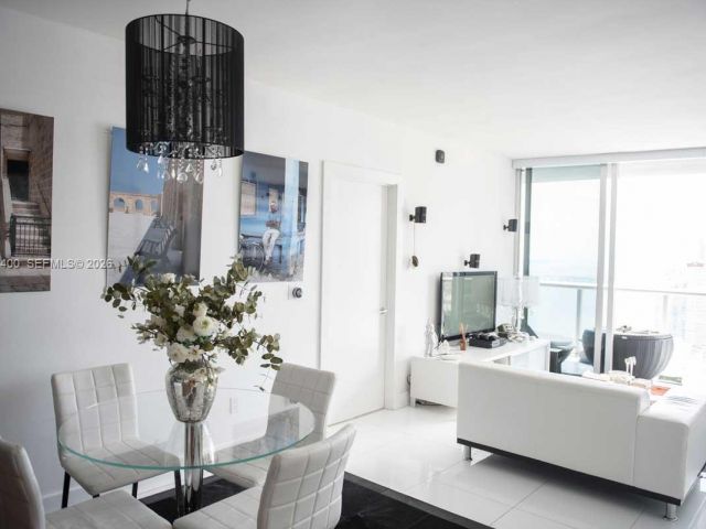 Apartment for sale  Unit #3805 - photo 7090636