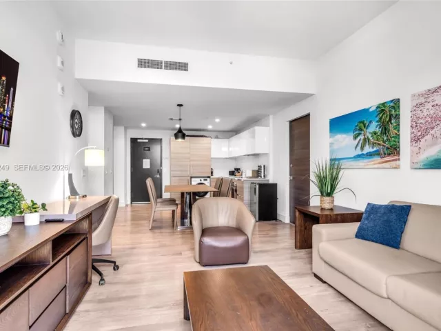 2-bedroom condo for sale in Hollywood - 777 N Ocean Dr S410 - MondialRealty