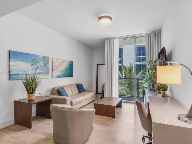 2-bedroom condo for sale in Hollywood - 777 N Ocean Dr S410 - MondialRealty
