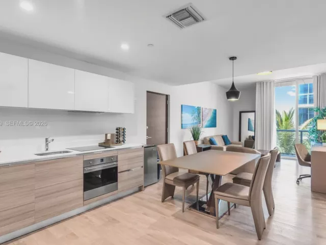 2-bedroom condo for sale in Hollywood - 777 N Ocean Dr S410 - MondialRealty