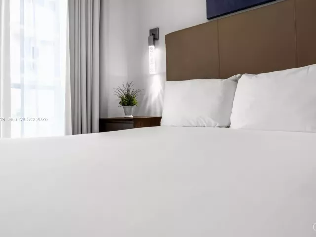 2-bedroom condo for sale in Hollywood - 777 N Ocean Dr S410 - MondialRealty