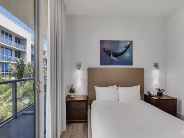2-bedroom condo for sale in Hollywood - 777 N Ocean Dr S410 - MondialRealty