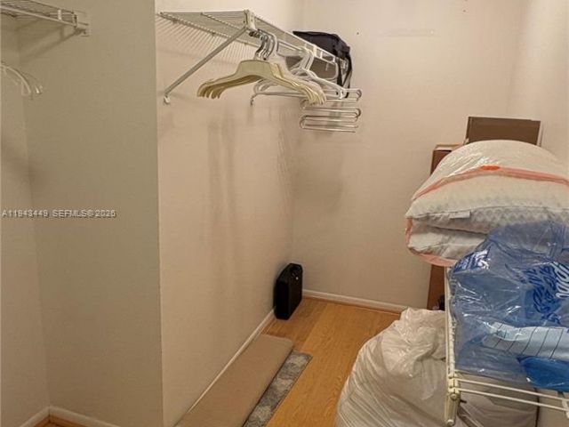 Home for rent at 808 NE 27th Ave 808 - photo 7068128