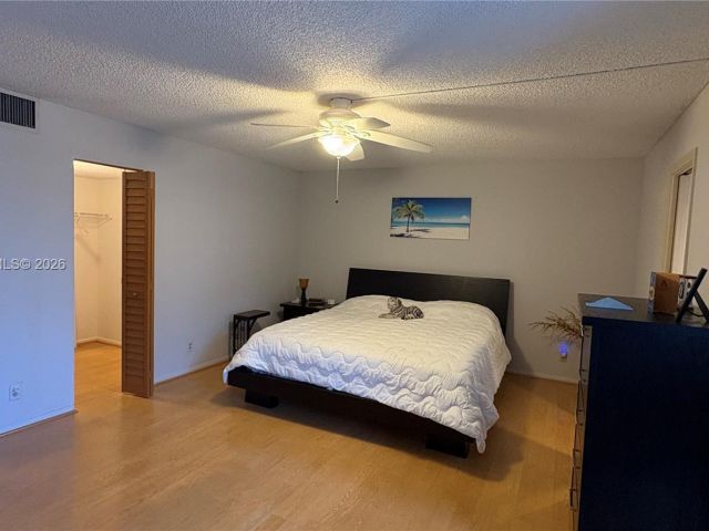 Home for rent at 808 NE 27th Ave 808 - photo 7068129