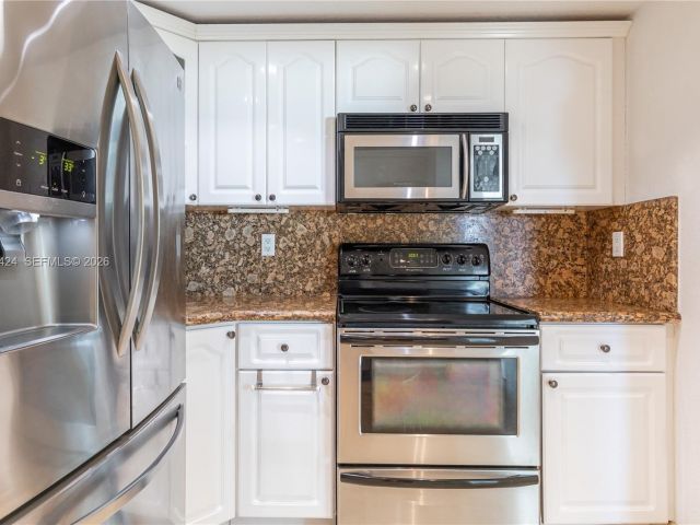 Apartment for sale  Unit #907 - photo 7131965