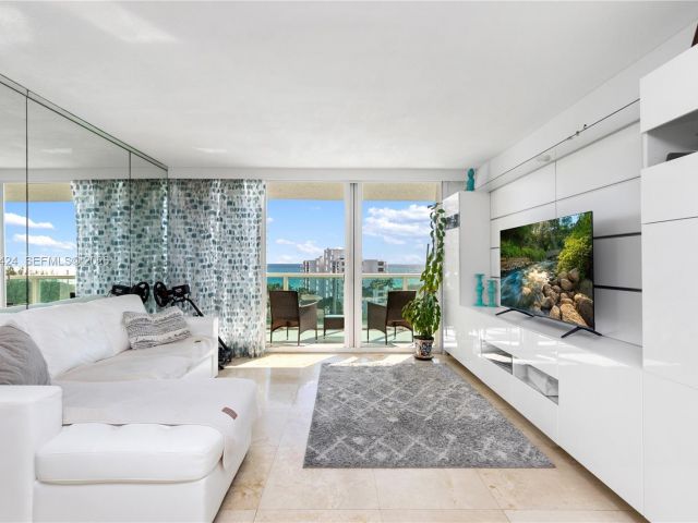 Apartment for sale  Unit #907 - photo 7131982