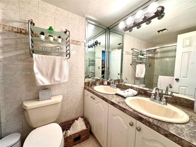 Apartment for sale  Unit #2201 - photo 7433553