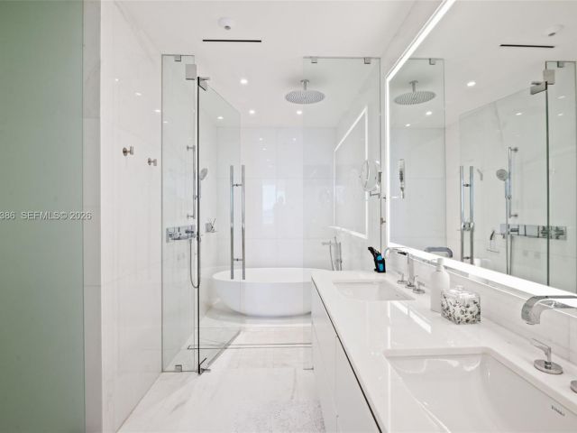 Apartment for sale  Unit #403C - photo 7093971