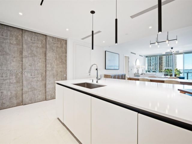 Apartment for sale  Unit #403C - photo 7093981