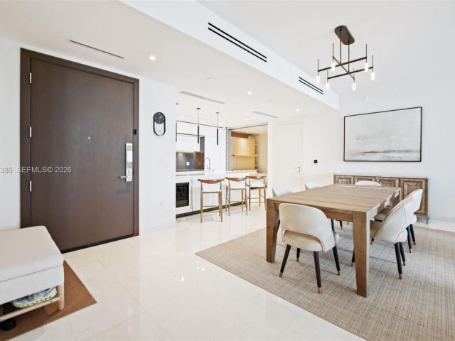 Apartment for sale  Unit #403C - photo 7093987