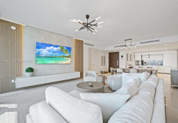 Apartment #403C at Met 1