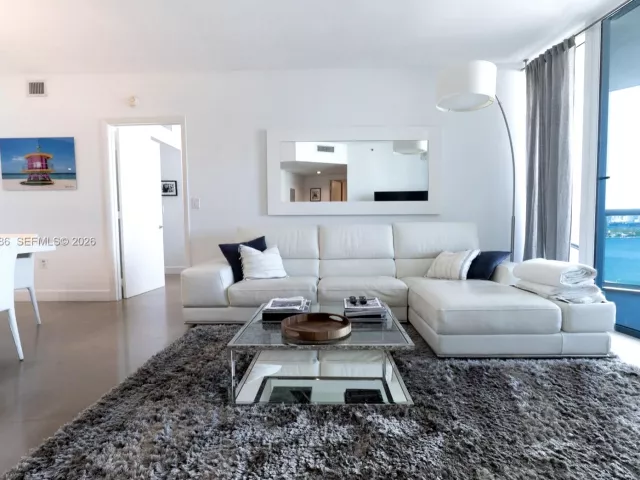 2-bedroom condo for sale in Miami Beach - 400 Alton Rd 1709 - MondialRealty