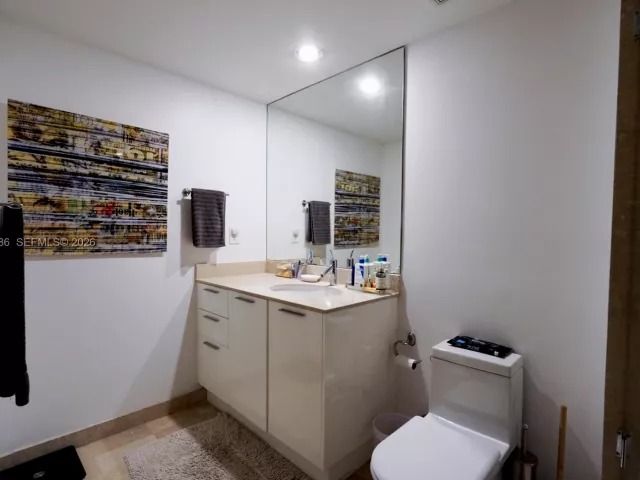 2-bedroom condo for sale in Miami Beach - 400 Alton Rd 1709 - MondialRealty