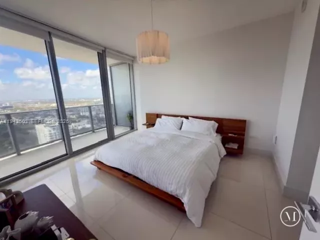 2-bedroom condo for sale in Miami - 488 NE 18th St 3300 - MondialRealty