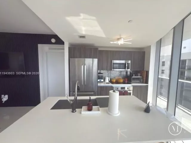 2-bedroom condo for sale in Miami - 488 NE 18th St 3300 - MondialRealty
