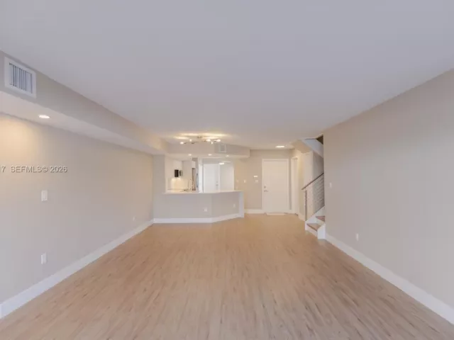 3-bedroom home for sale in Aventura - 3525 Magellan Cir 626 - MondialRealty