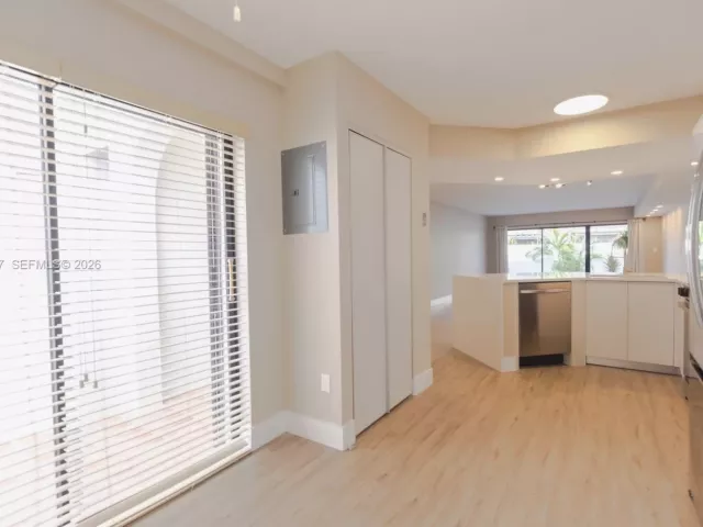 3-bedroom home for sale in Aventura - 3525 Magellan Cir 626 - MondialRealty