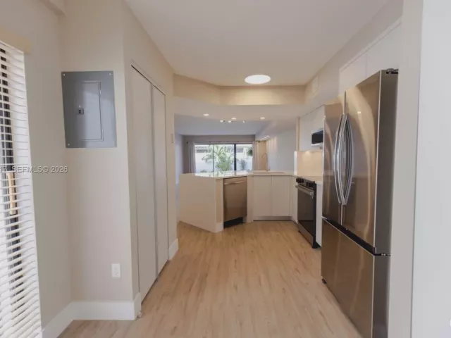 3-bedroom home for sale in Aventura - 3525 Magellan Cir 626 - MondialRealty