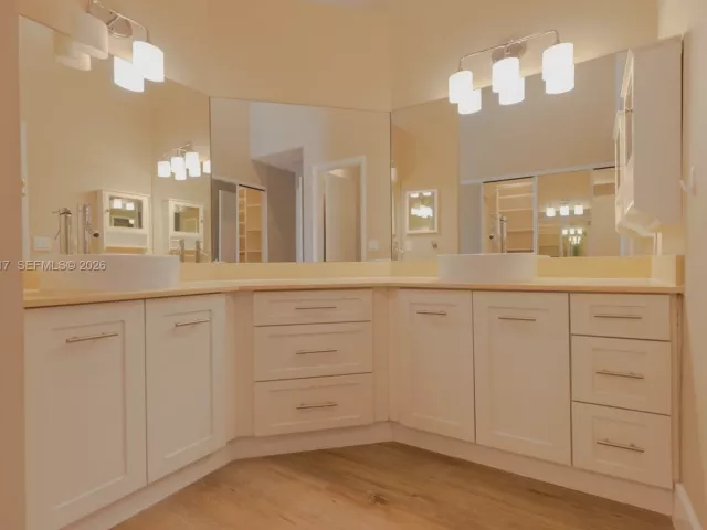 3-bedroom home for sale in Aventura - 3525 Magellan Cir 626 - MondialRealty