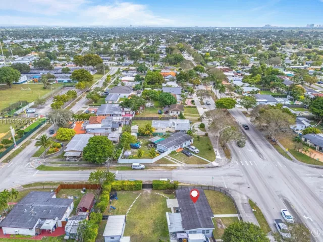3-bedroom home for sale in Miami - 11401 SW 56th St - MondialRealty
