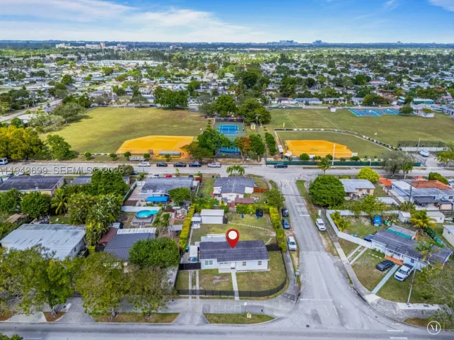 3-bedroom home for sale in Miami - 11401 SW 56th St - MondialRealty