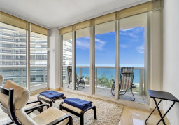 Apartment #N8-H at SoliMar