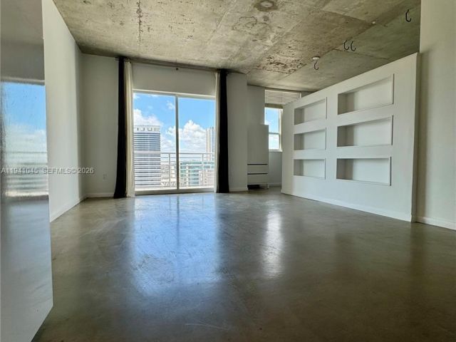 Apartment for rent  Unit #LPH05 - photo 7437396