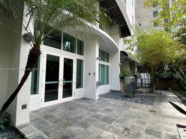 Apartment for rent  Unit #LPH05 - photo 7437407