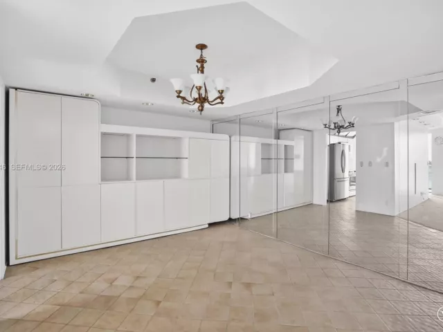 2-bedroom condo for rent in Aventura - 19707 Turnberry Way 7F - MondialRealty