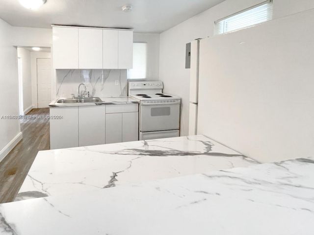 3-bedroom home for rent in West Palm Beach - 1022 22nd St - MondialRealty