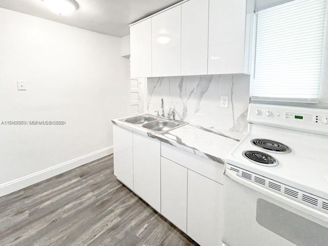 3-bedroom home for rent in West Palm Beach - 1022 22nd St - MondialRealty