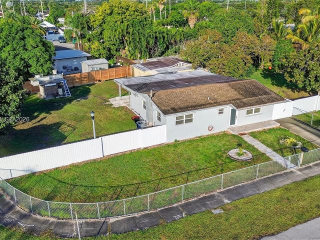 Home for sale at 19632 SW 120th Ave - photo 7465235