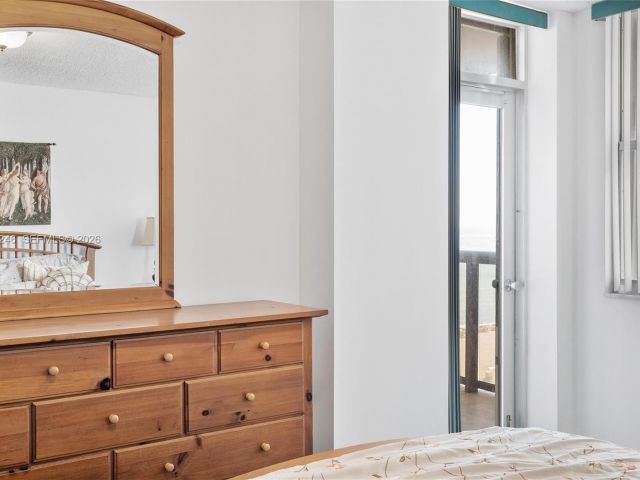 Apartment for sale  Unit #1104 - photo 7096395