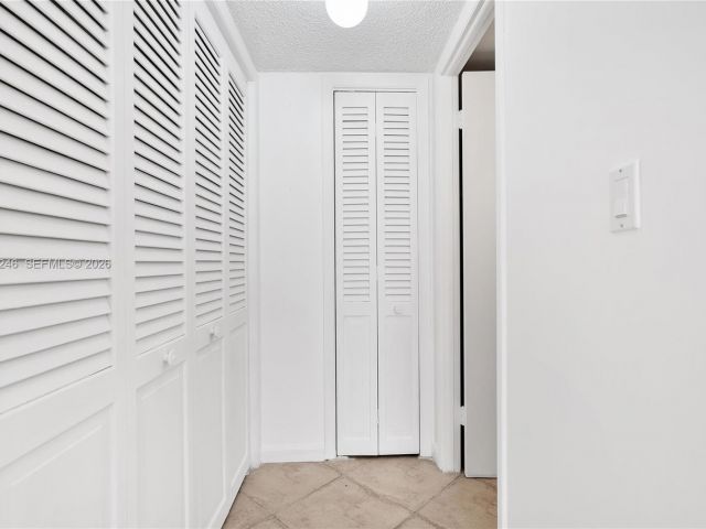 Apartment for sale  Unit #1104 - photo 7096399