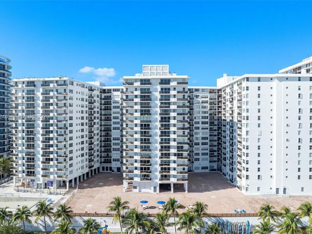 Apartment for sale  Unit #1104 - photo 7096407