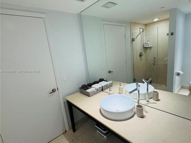 Apartment for rent  Unit #618 - photo 7090547