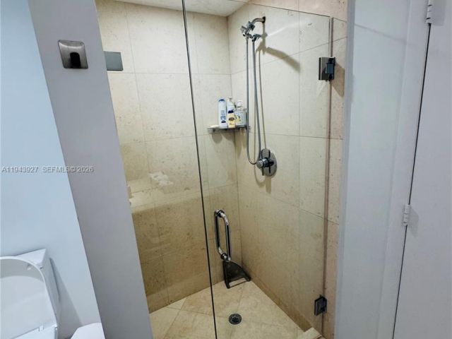 Apartment for rent  Unit #618 - photo 7090548