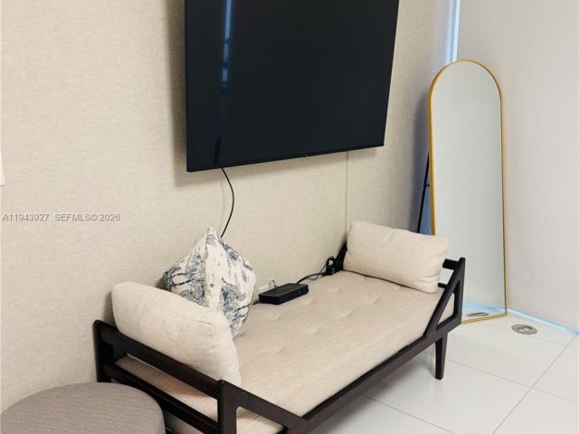 Apartment for rent  Unit #618 - photo 7090550