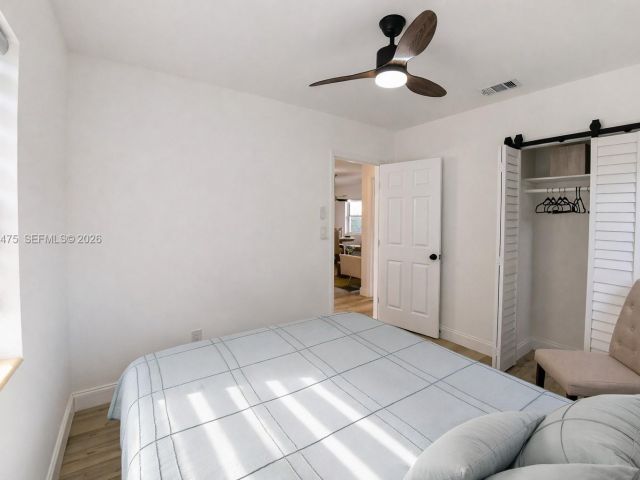 Home for sale at 1032 NW 11th Pl - photo 7436421