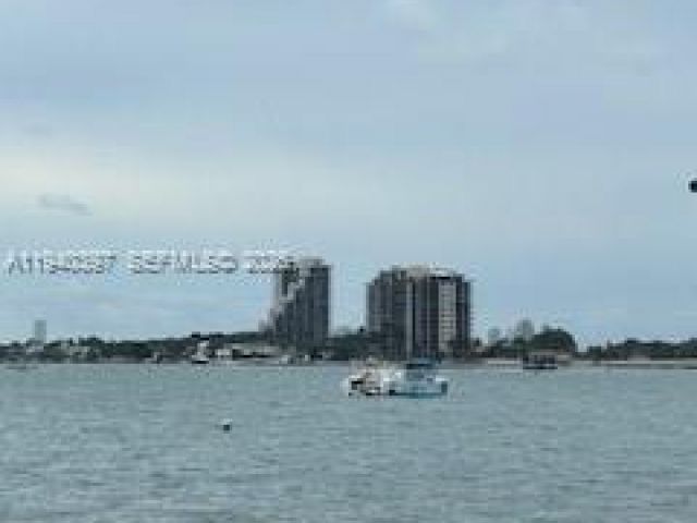 Apartment for sale  Unit #1714 - photo 7093432