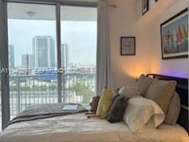 Apartment for sale  Unit #1714 - photo 7093438