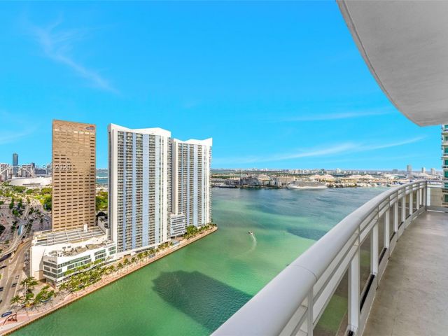 Apartment for sale  Unit #3206 - photo 7091539