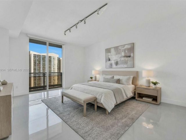 Apartment for sale  Unit #3206 - photo 7091540