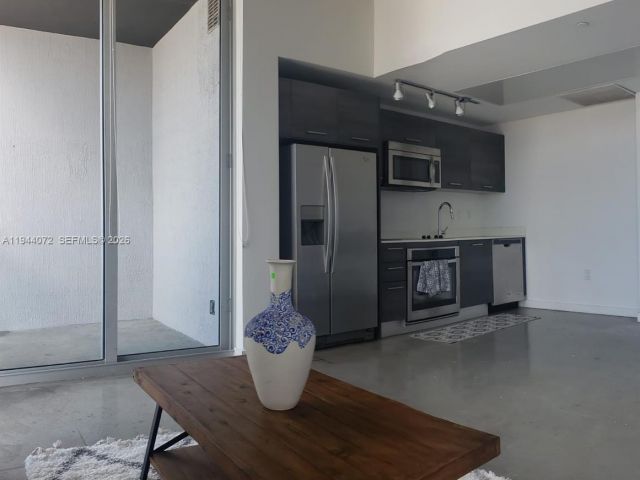 Apartment for rent  Unit #3404 - photo 7467940