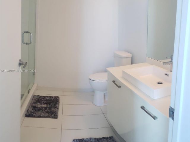 Apartment for rent  Unit #3404 - photo 7467942