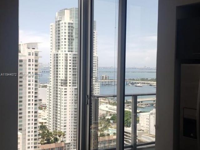 Apartment for rent  Unit #3404 - photo 7467949